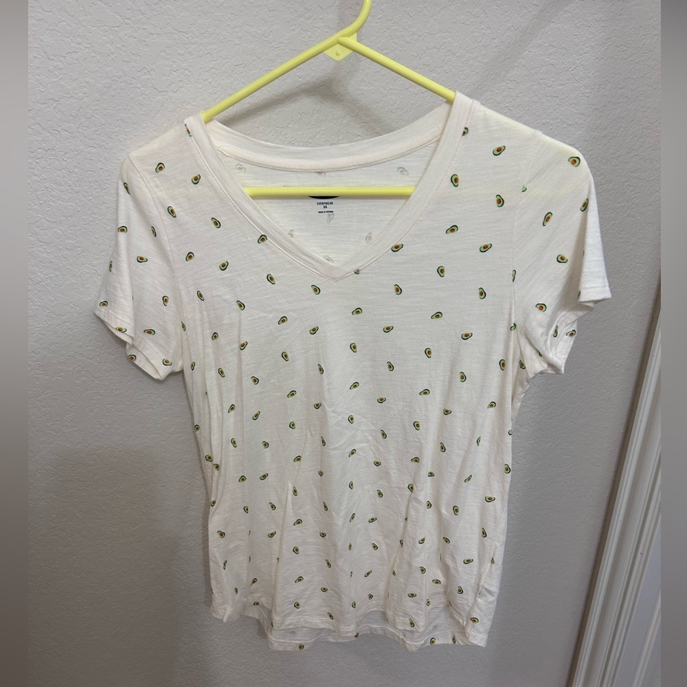 3 For 1 Deal! Old Navy and Gap Tees and Tank size XS